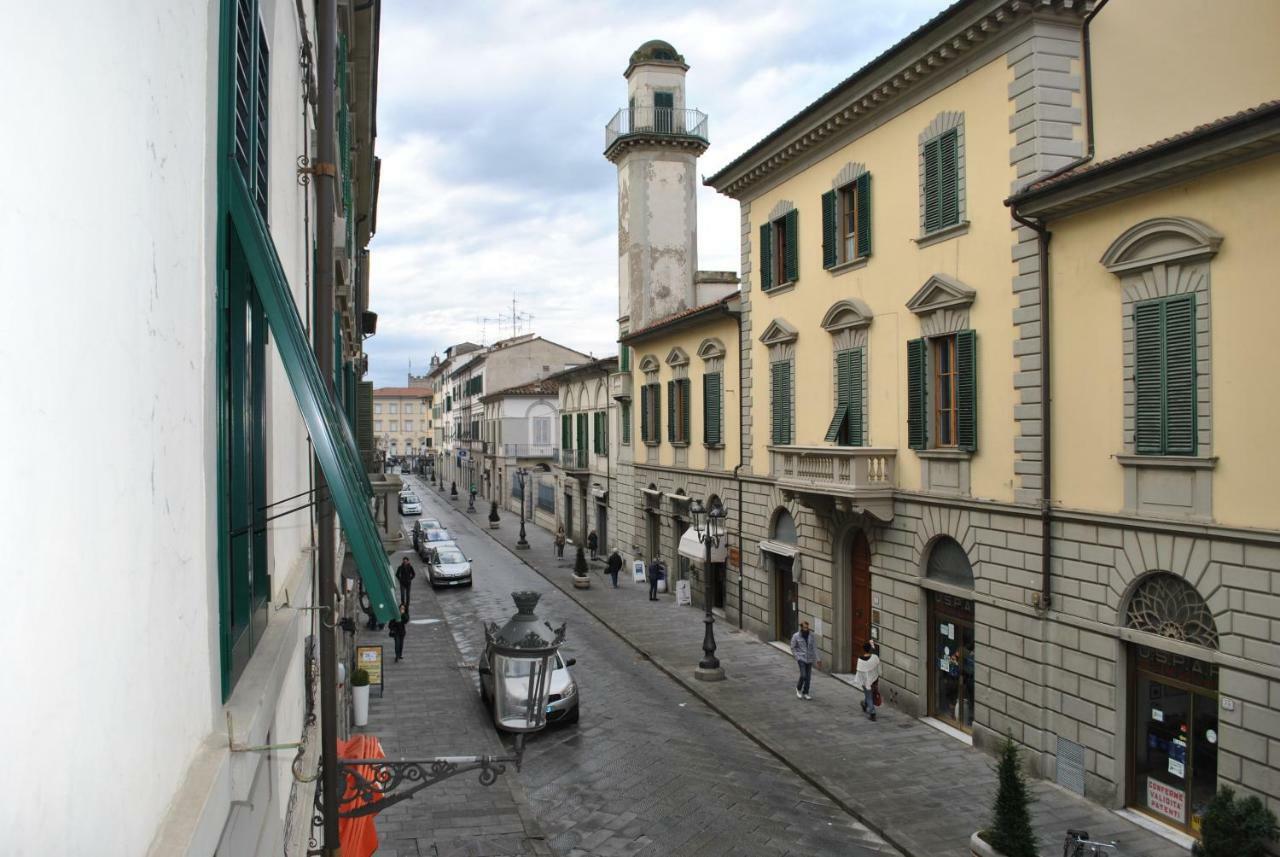 Palazzo Guasti Appartamento Guido Prato  Exteriör bild